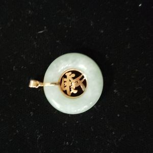 14KT Gold Light Green Jade Pendant